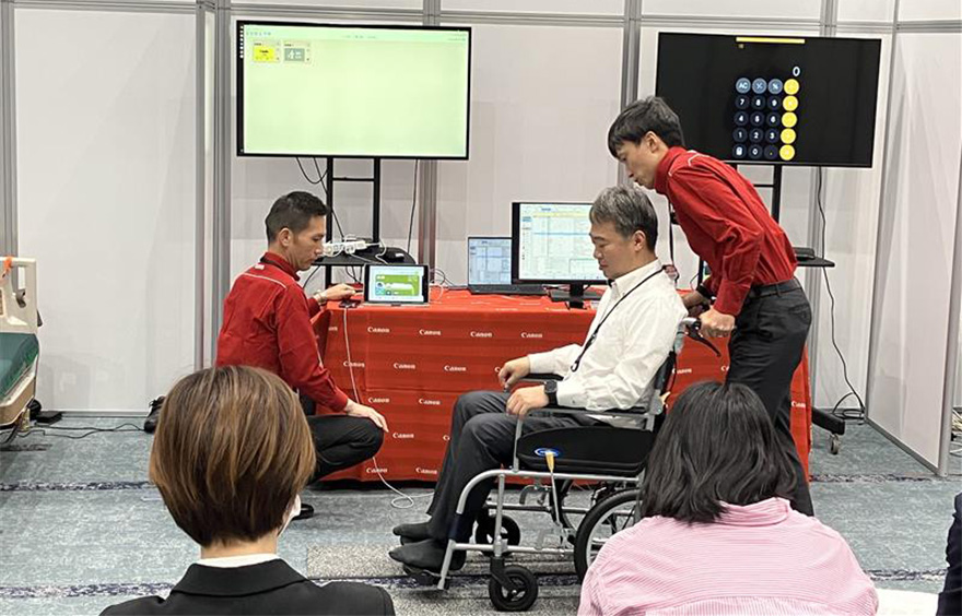 展示会車いすの様子