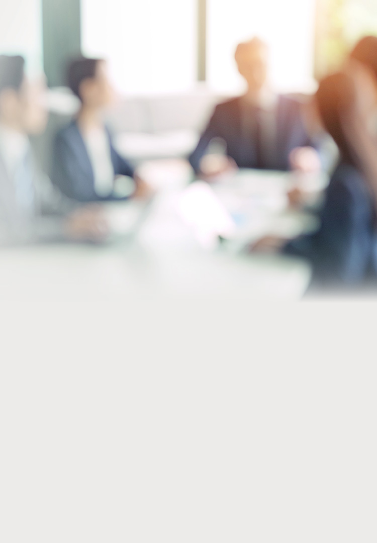 人事労務アウトソーシングサービスの選び方ポイントを示す企業担当者の相談風景のイメージ