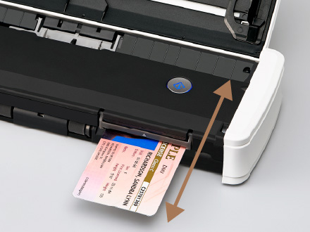 図：「カードスキャン」対応